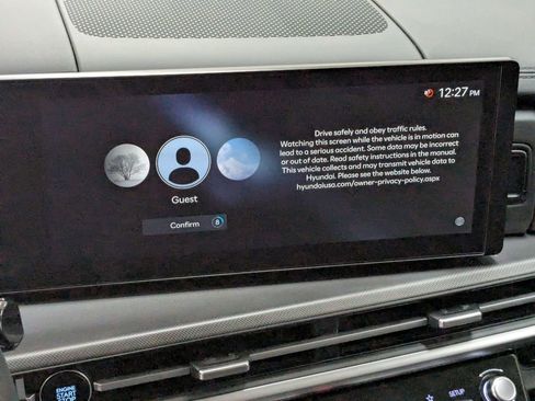 Used 2025 Hyundai Santa Fe SEL FWD image 20