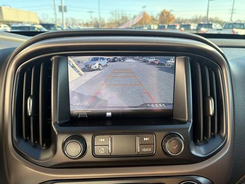 Used 2021 GMC Canyon AT4 w/ Driver Alert Package image 18