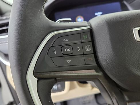 Used 2023 Jeep Grand Cherokee L Limited image 18