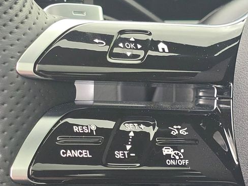 Certified 2026 Mercedes-Benz GLC 350e 4MATIC image 36