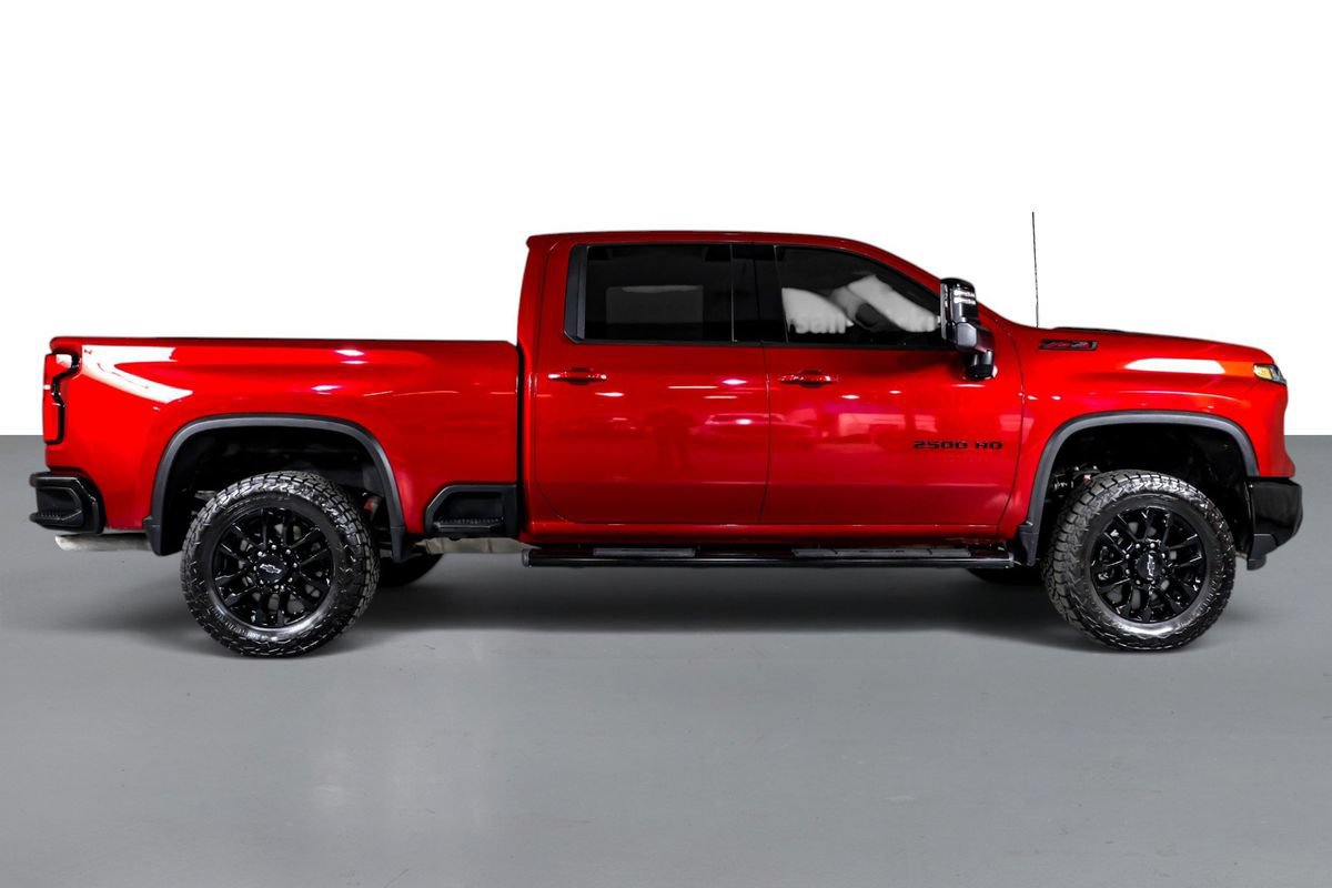 Used 2025 Chevrolet Silverado 2500 LTZ w/ LTZ Plus Package AWD/4WD image 5