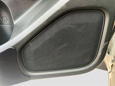 Used 2024 Nissan Frontier PRO-4X w/ Off-Road Protection Package image 19