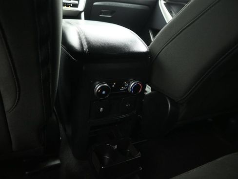 Certified 2022 Ford Explorer XLT RWD image 22