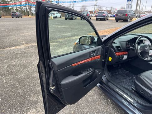 Used 2012 Subaru Legacy 3.6R Limited image 12