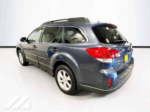 Used 2014 Subaru Outback 2.5i Limited w/ Moonroof Package AWD/4WD image 7