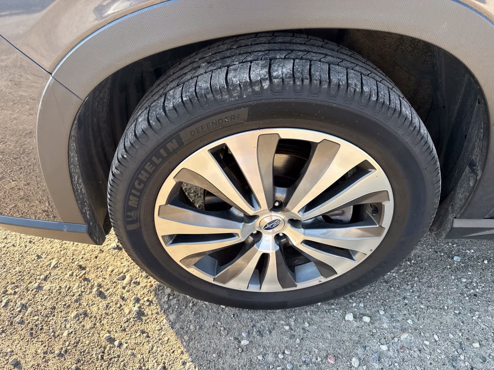 Used 2020 Subaru Ascent Limited w/ Technology Package AWD/4WD image 6