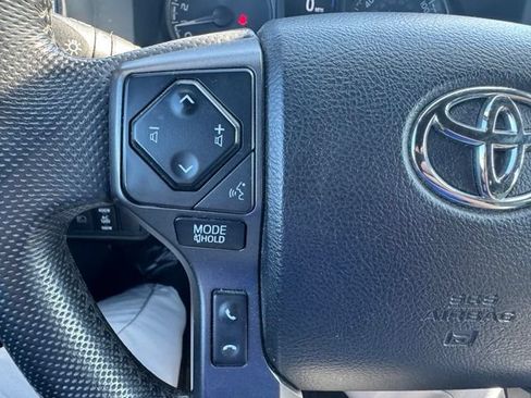 Used 2021 Toyota Tacoma TRD Off-Road w/ Technology Package AWD/4WD image 21