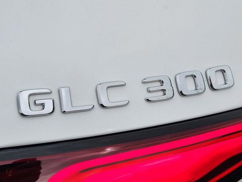 New 2026 Mercedes-Benz GLC 300 4MATIC image 14