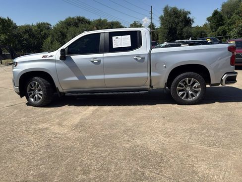 Used 2022 Chevrolet Silverado 1500 RST w/ Z71 Off-Road Package AWD/4WD image 8