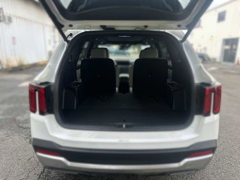 Used 2025 Kia Sorento SX Prestige image 21