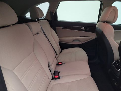 Used 2016 Kia Sorento LX AWD/4WD image 19