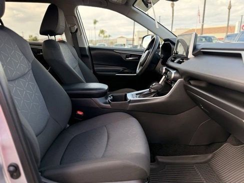 Used 2024 Toyota RAV4 XLE image 20