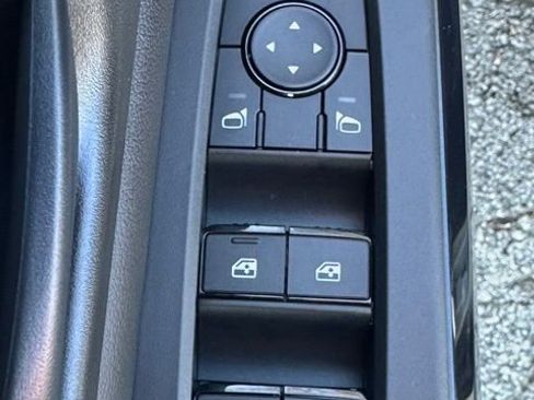 New 2025 Nissan Pathfinder SV w/ SV Premium Package image 14