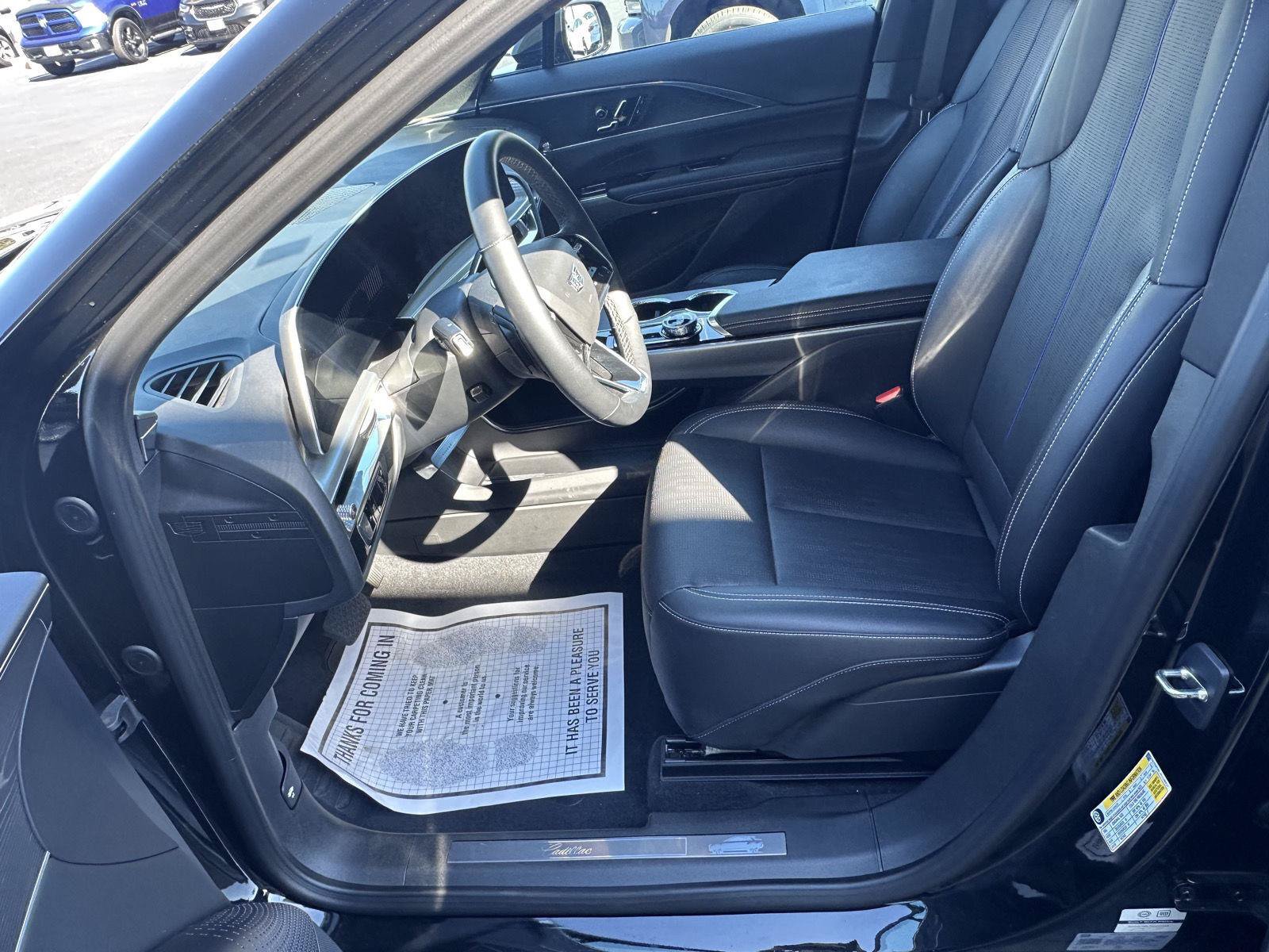 Used 2024 Cadillac Lyriq Sport AWD/4WD image 21