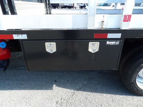 Used 2021 RAM 5500 Tradesman w/ Chrome Appearance Group RWD image 46