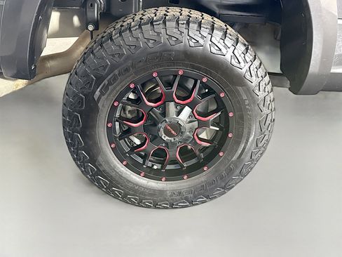 Used 2018 RAM 2500 Laramie w/ Convenience Group AWD/4WD image 32