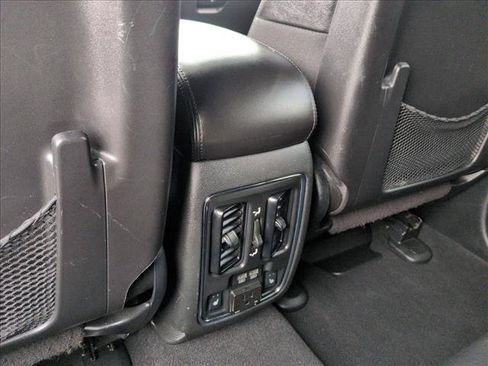 Used 2021 Jeep Grand Cherokee Limited w/ Luxury Group II RWD image 27