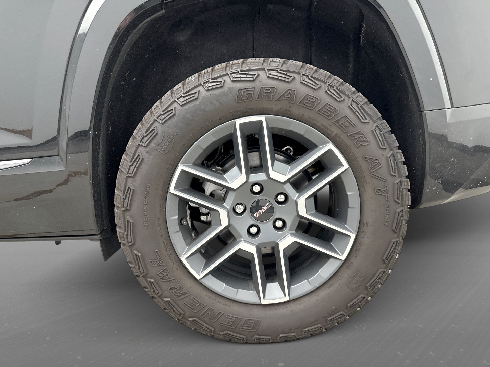 Used 2026 GMC Terrain AT4 AWD/4WD image 13