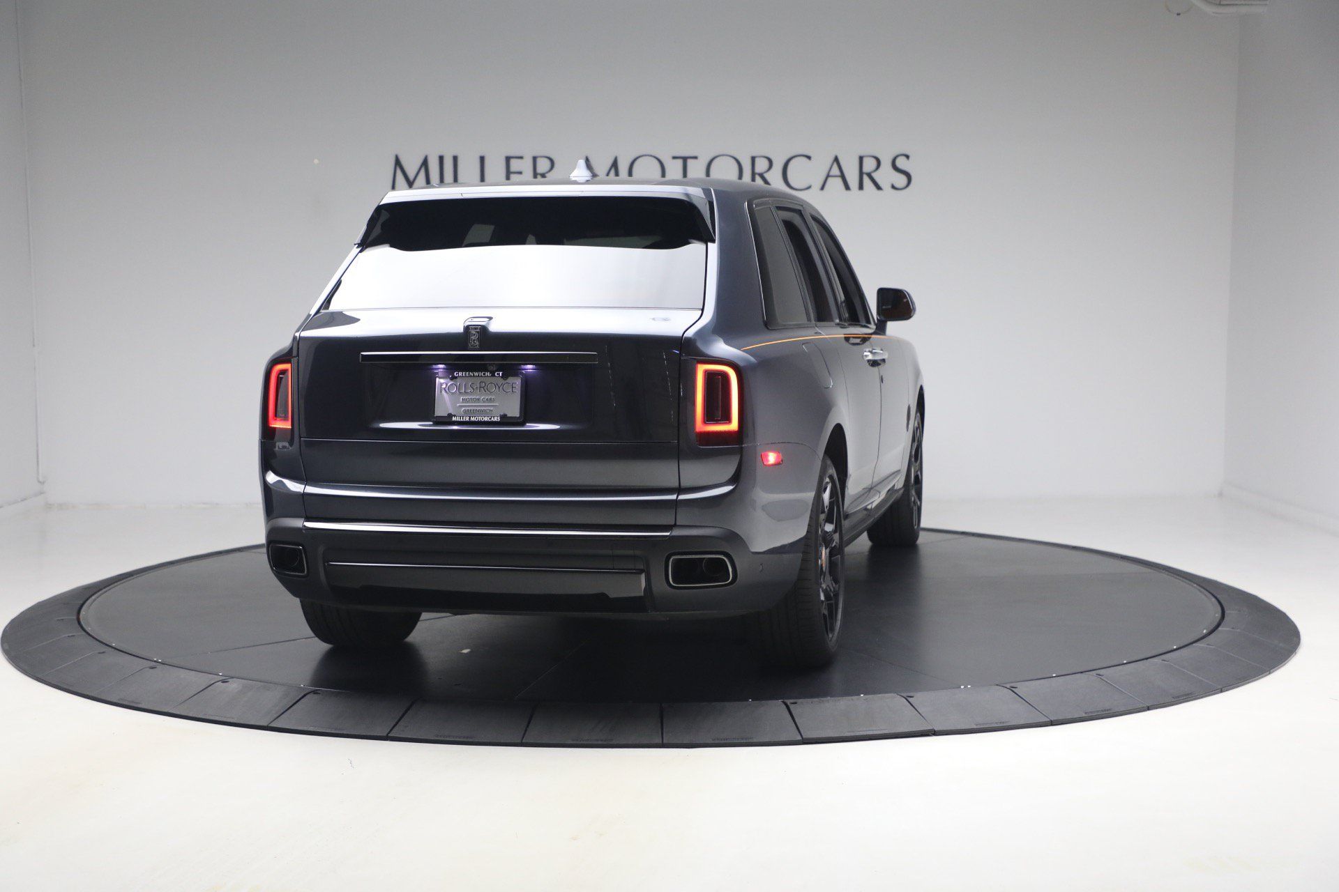 Certified 2024 Rolls-Royce Cullinan Black Badge w/ Driver's Package AWD/4WD image 9