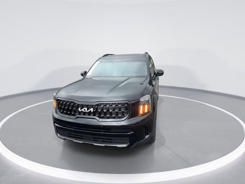 Used 2024 Kia Telluride EX X-Line AWD/4WD image 3