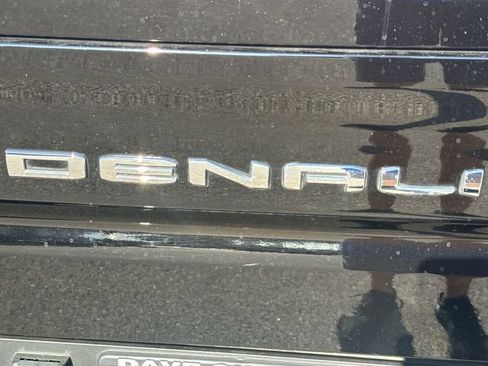 Used 2024 GMC Sierra 1500 Denali w/ Denali Reserve Package AWD/4WD image 33