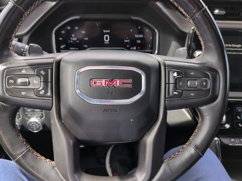 Used 2024 GMC Sierra 1500 AT4 w/ Technology Package AWD/4WD image 18