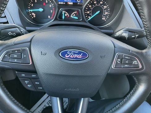 Used 2019 Ford Escape SEL image 28