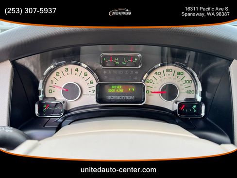 Used 2013 Ford Expedition Limited image 17