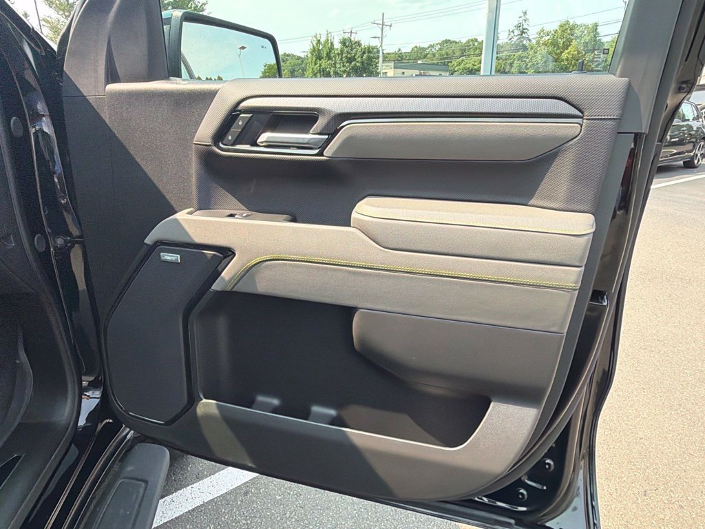 Used 2025 Chevrolet Silverado 1500 ZR2 w/ Technology Package AWD/4WD image 12