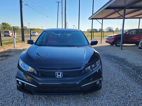 Used 2019 Honda Civic EX image 2