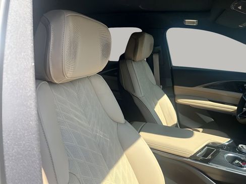 New 2026 Cadillac Lyriq Signature Luxury w/ Nappa Leather Package image 14