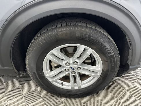 Used 2022 Ford Explorer XLT RWD image 13