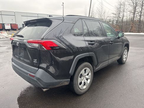 Used 2021 Toyota RAV4 LE w/ Carpet Mat Package (TMS) image 5