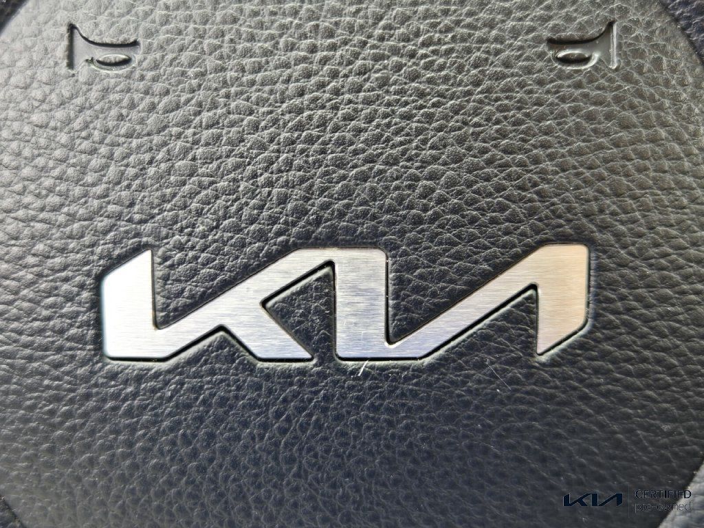 Certified 2024 Kia Seltos EX FWD image 25