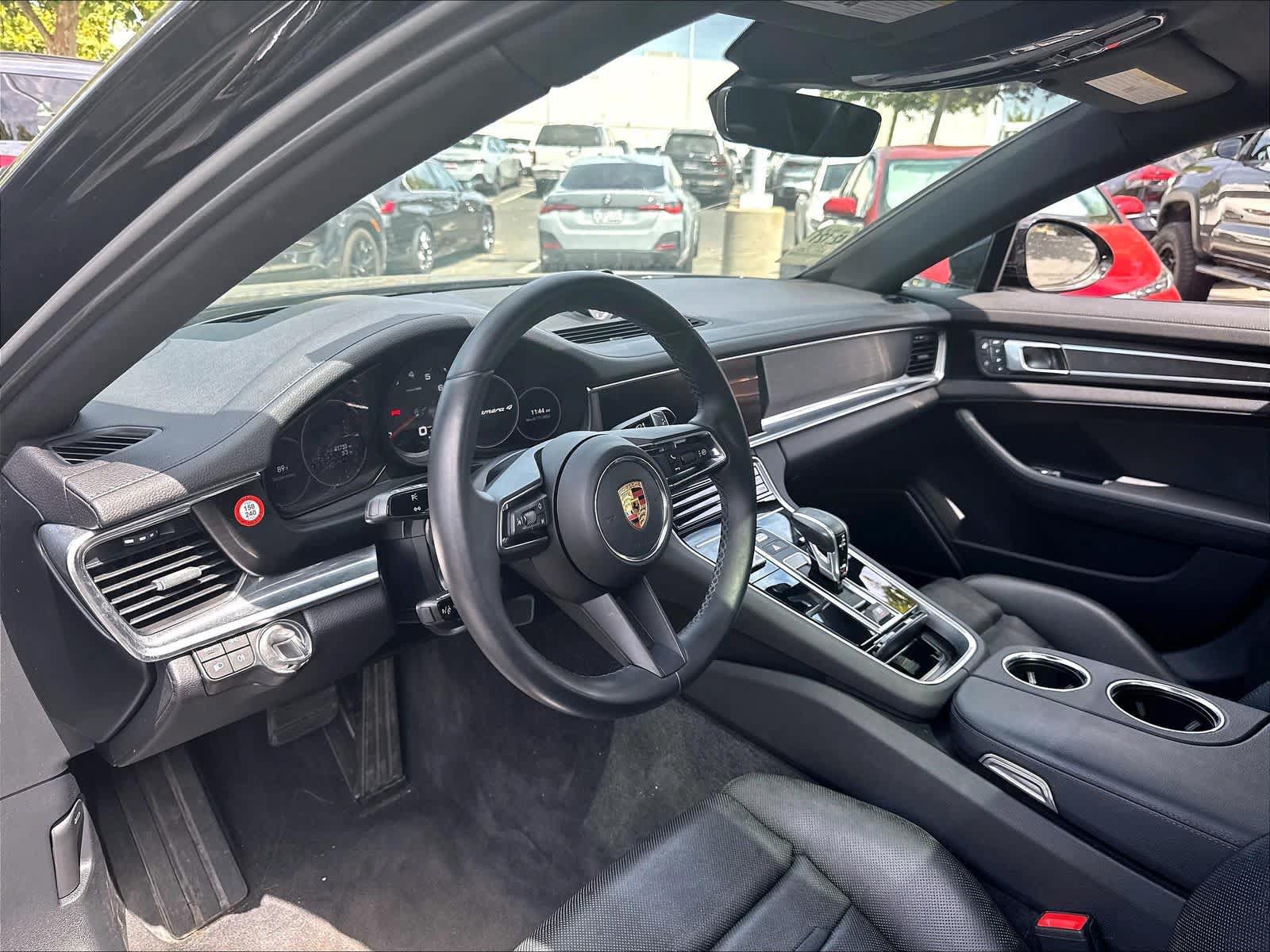 Used 2023 Porsche Panamera 4 Platinum Edition w/ Assistance Package AWD/4WD image 17