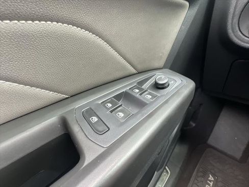Used 2022 Volkswagen Atlas SE AWD/4WD image 13