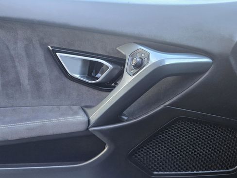 Used 2015 Lamborghini Huracan LP 610-4 image 22