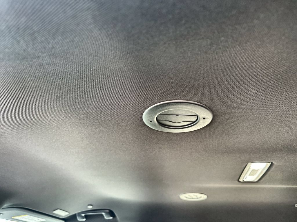 New 2026 GMC Acadia Elevation w/ Elevation Premium Package FWD image 19