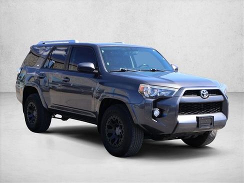 Used 2014 Toyota 4Runner SR5 RWD image 3