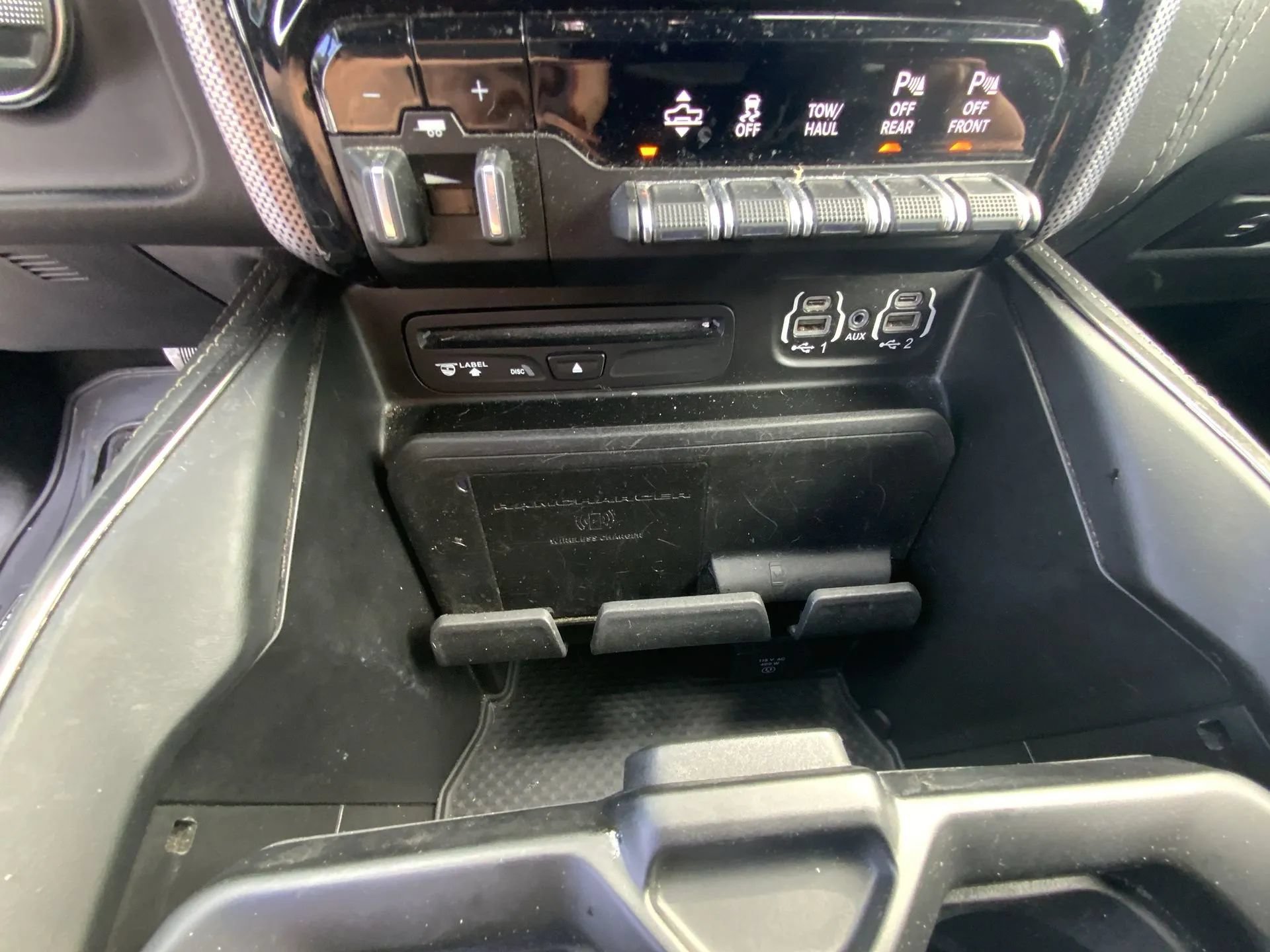 Used 2019 RAM 1500 Limited AWD/4WD image 12