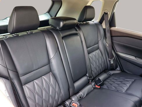 Used 2022 Nissan Rogue Platinum w/ Head-Up Display Package image 32