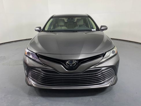 Used 2018 Toyota Camry XLE w/ Audio Package image 2