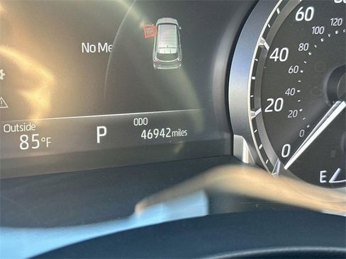 Used 2024 Toyota Highlander XSE image 11