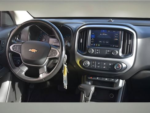 Used 2020 Chevrolet Colorado LT image 17