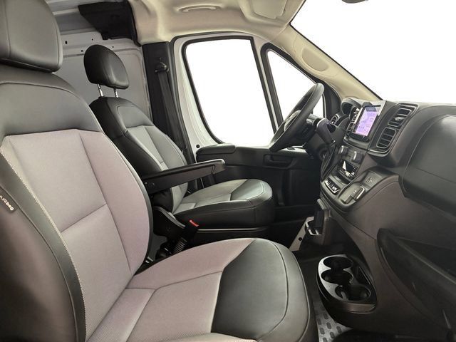Used 2025 RAM ProMaster 2500 w/ Convenience Group FWD image 13
