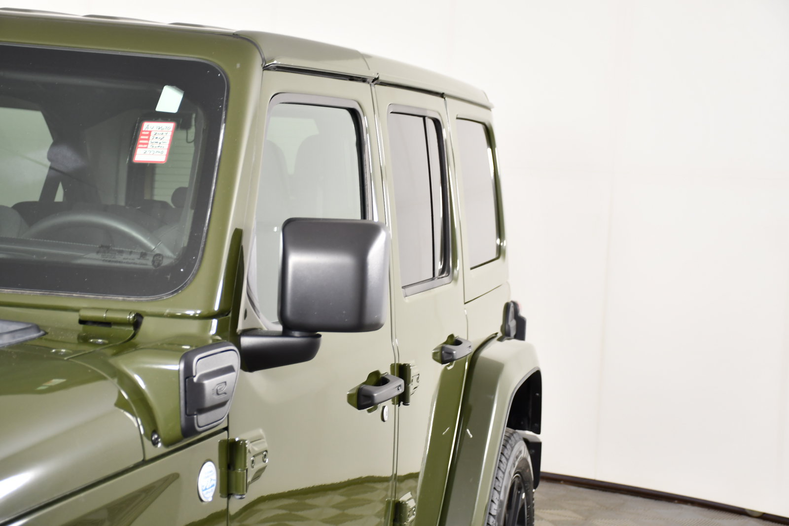 Used 2024 Jeep Wrangler Unlimited Sahara AWD/4WD image 13