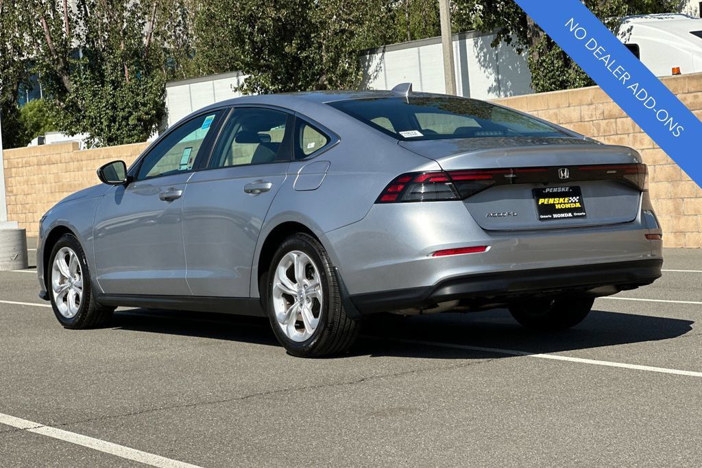 Certified 2025 Honda Accord LX image 6