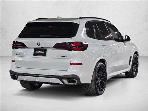 Used 2024 BMW X5 xDrive40i w/ M Sport Package image 5