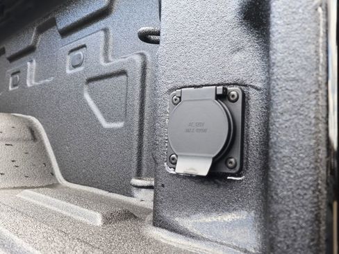 New 2026 Chevrolet Silverado 2500 Custom w/ Custom Convenience Package image 32