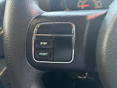 Used 2015 Jeep Patriot Sport image 13